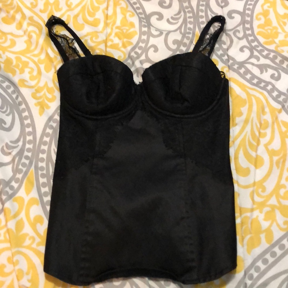 Black bustier
